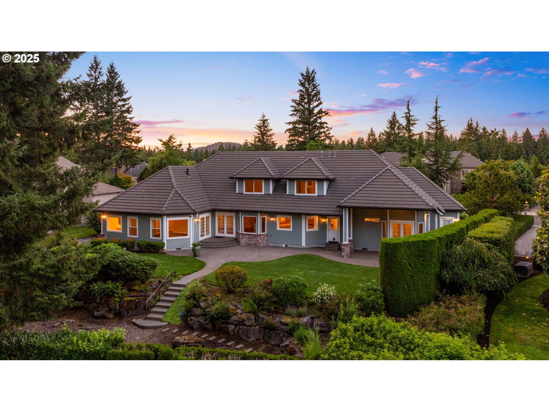 3110 NW LACAMAS DR