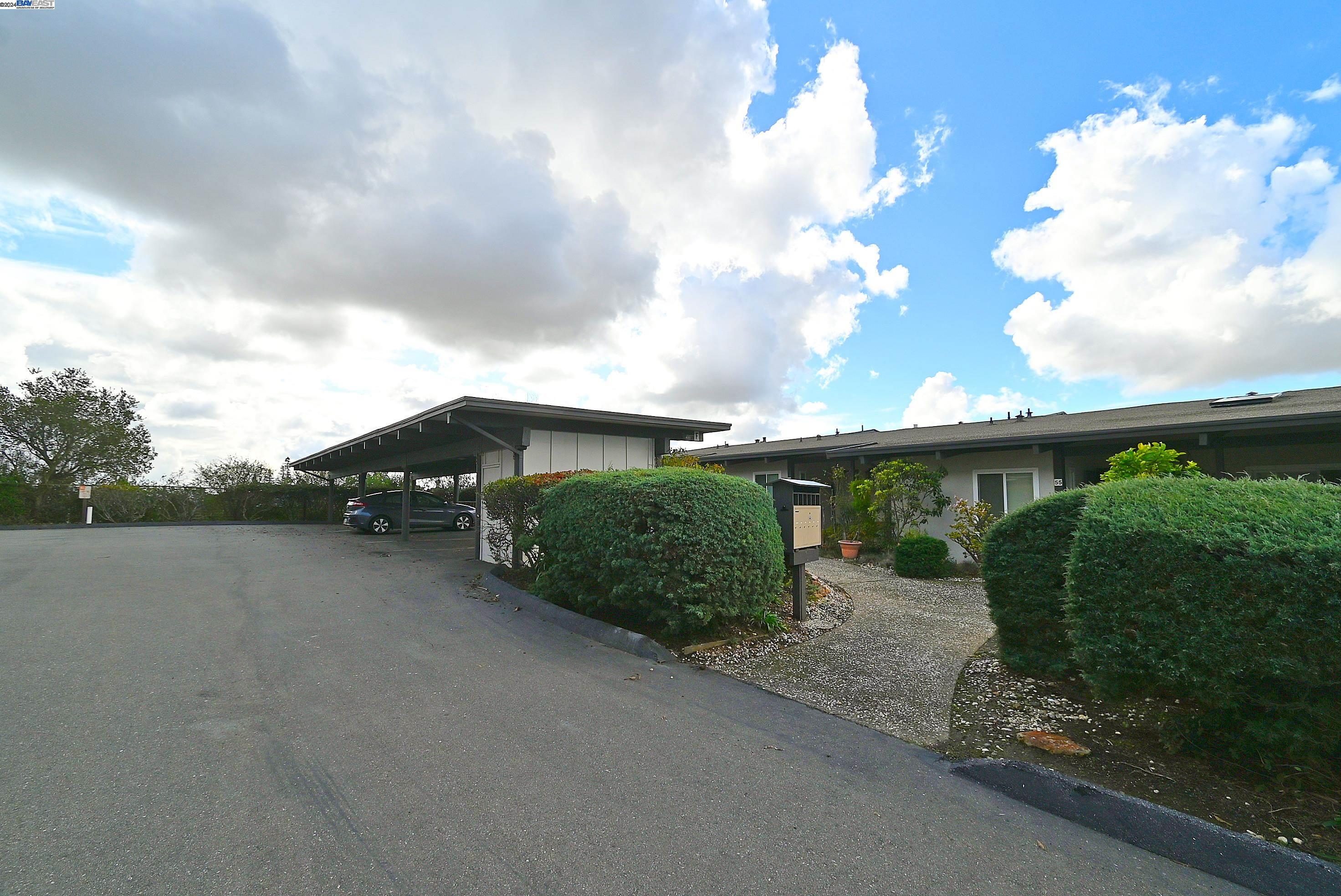 19100 Crest Ave Unit: 57