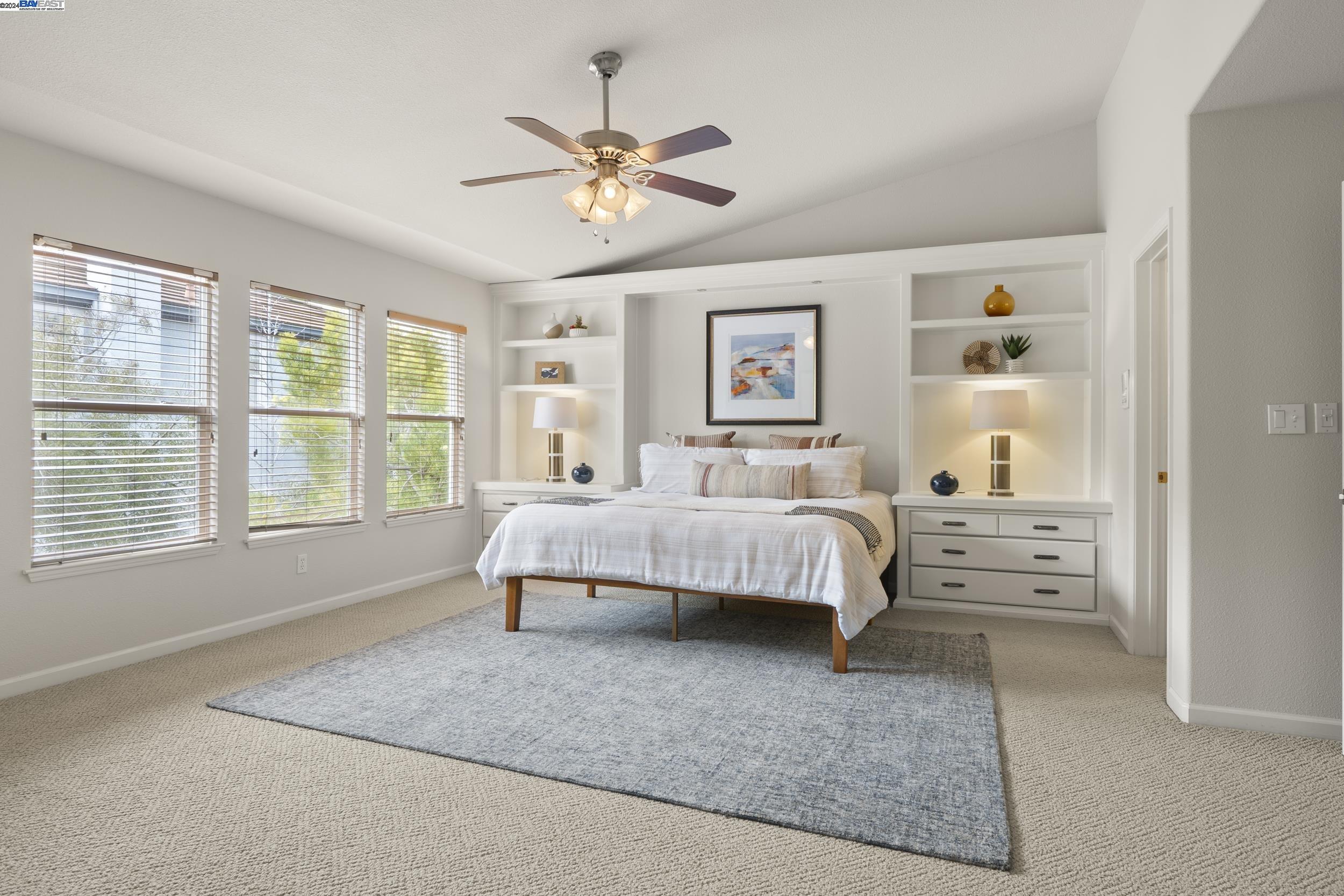 22115 W Lyndon Loop