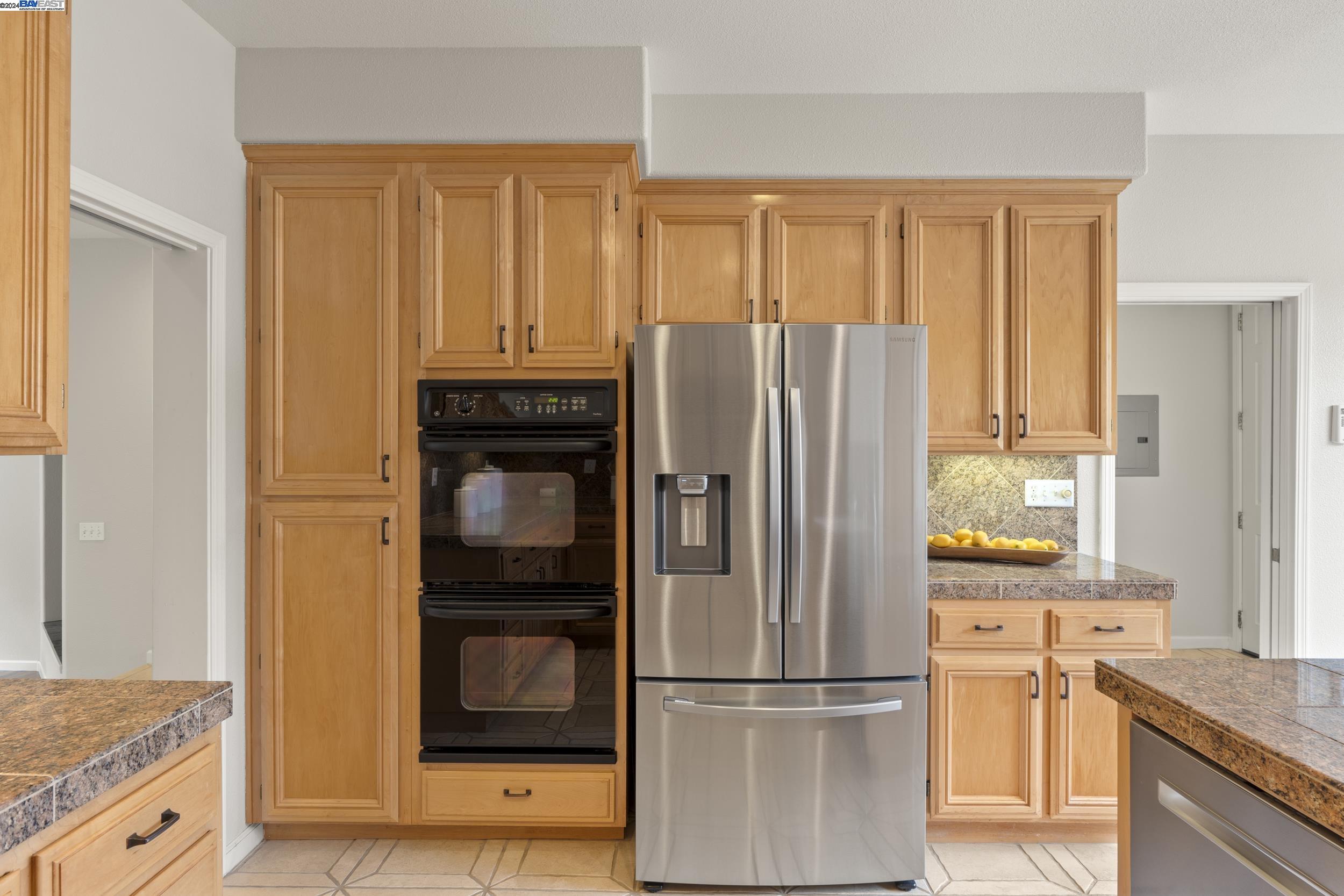 22115 W Lyndon Loop