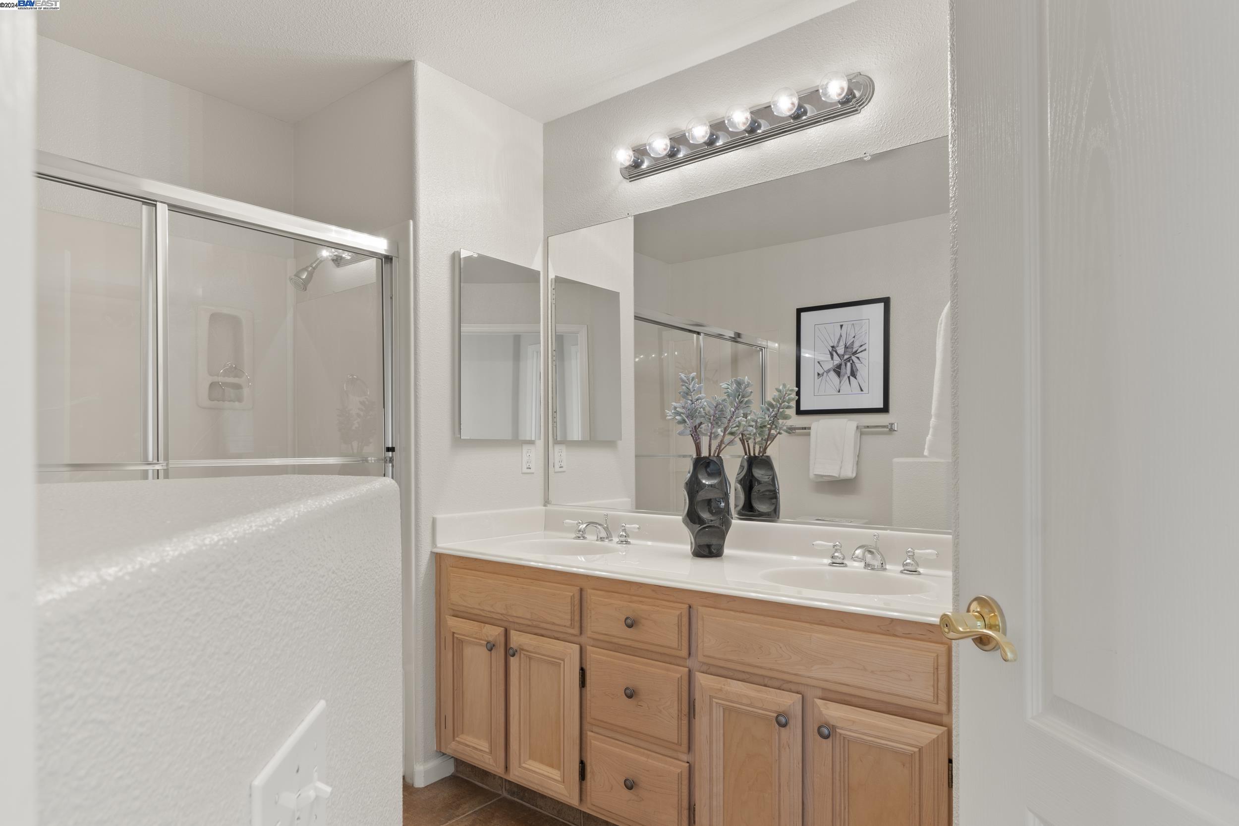 22115 W Lyndon Loop