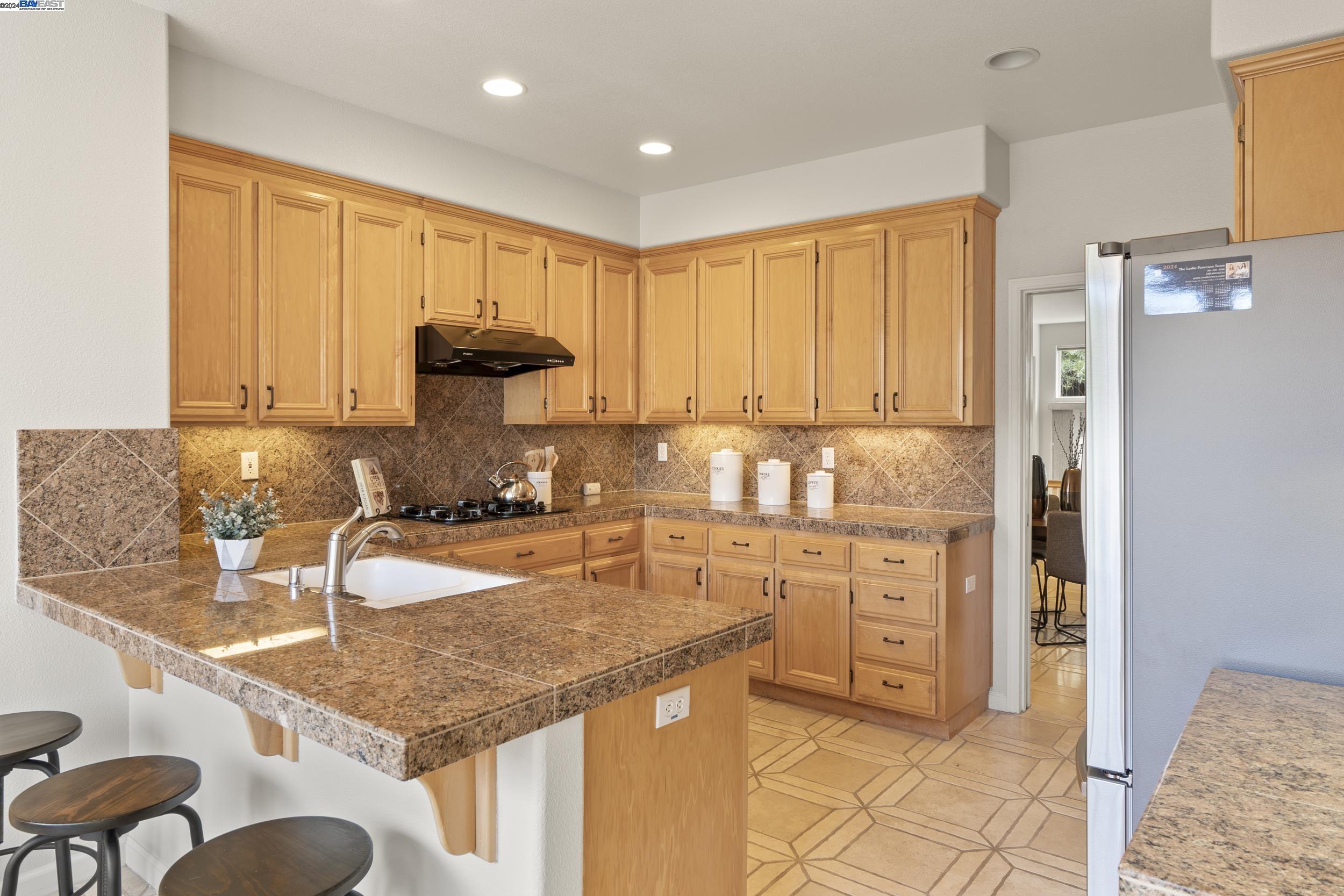 22115 W Lyndon Loop