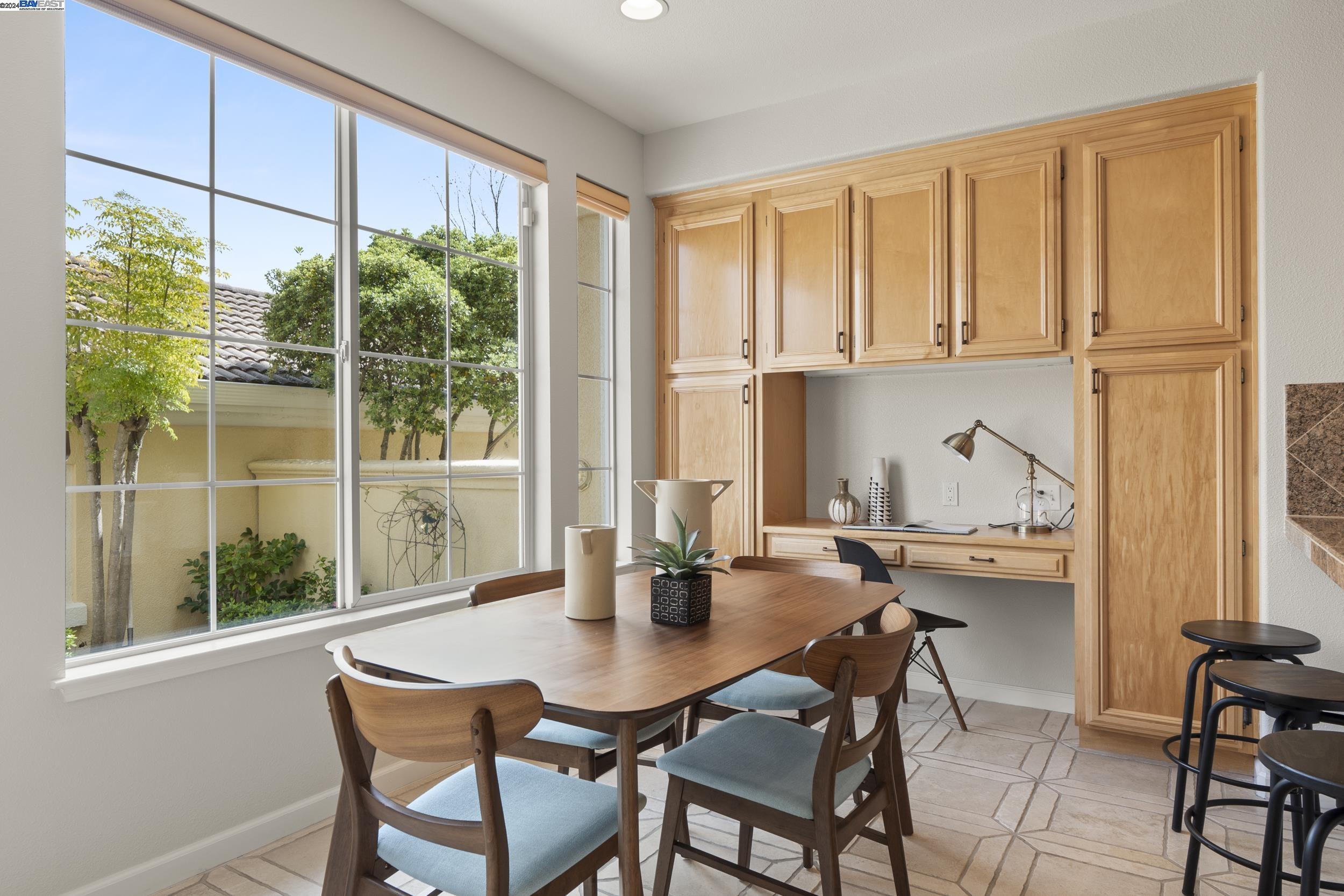 22115 W Lyndon Loop
