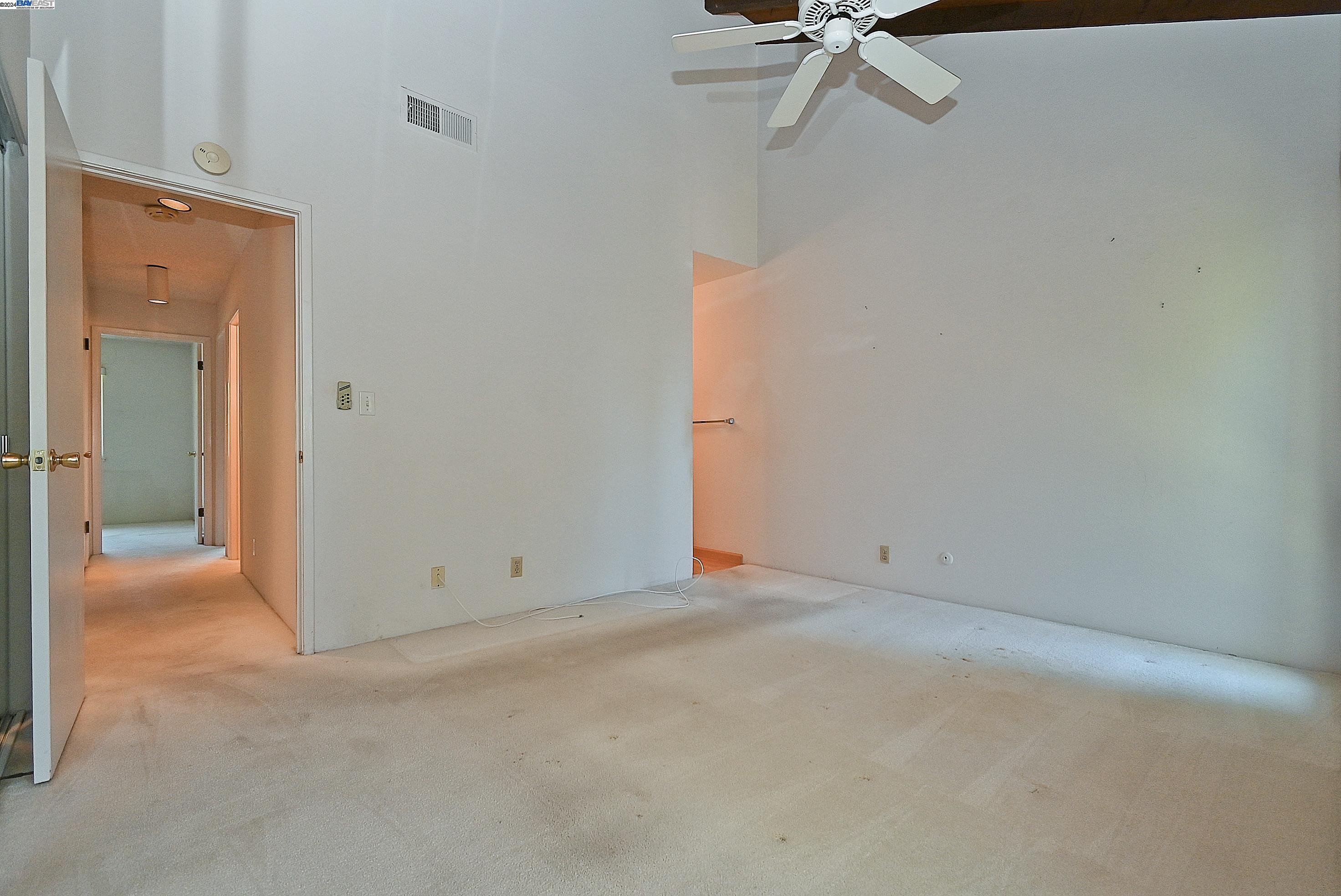 2248 Oak Creek Pl