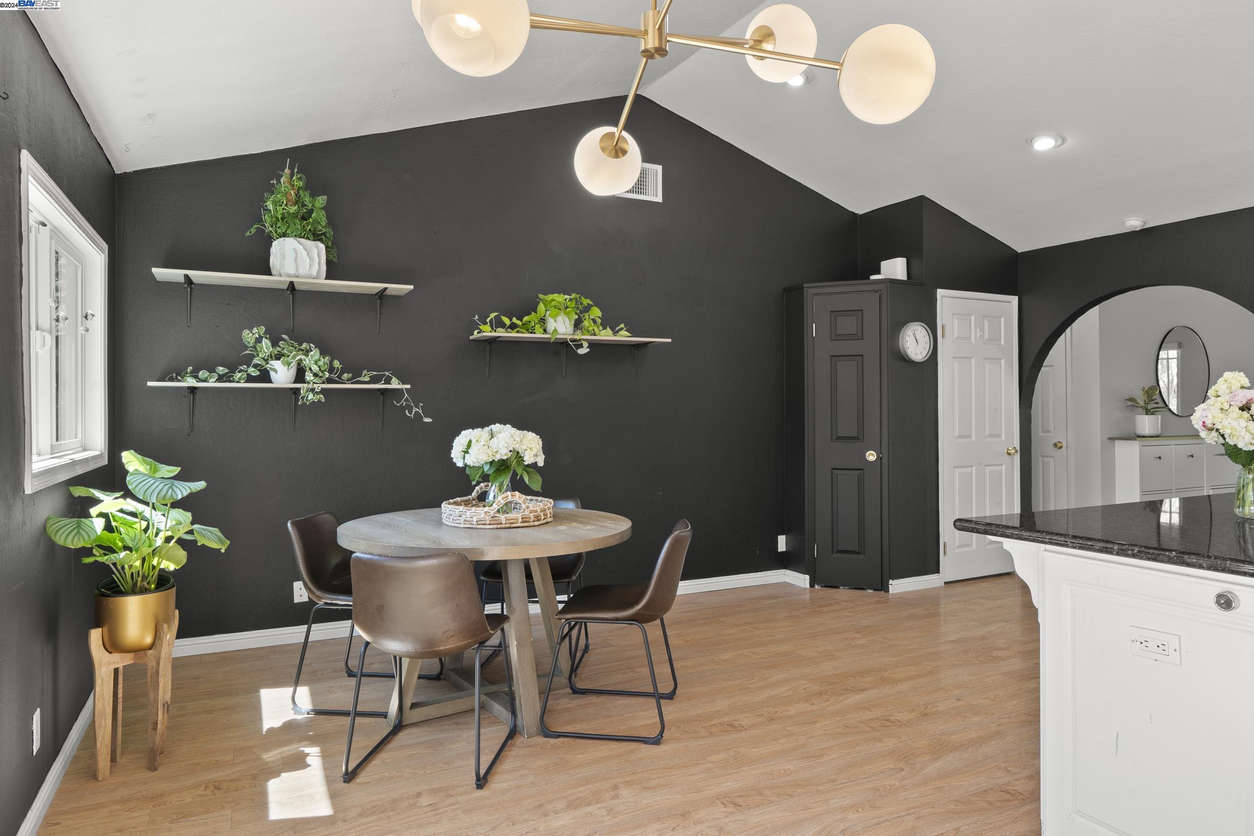 18824 Cameo Ct