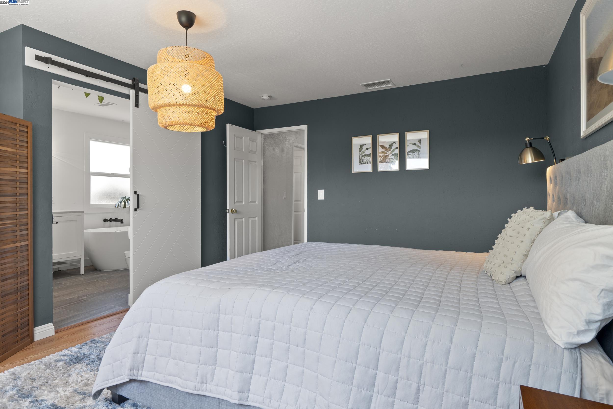 18824 Cameo Ct