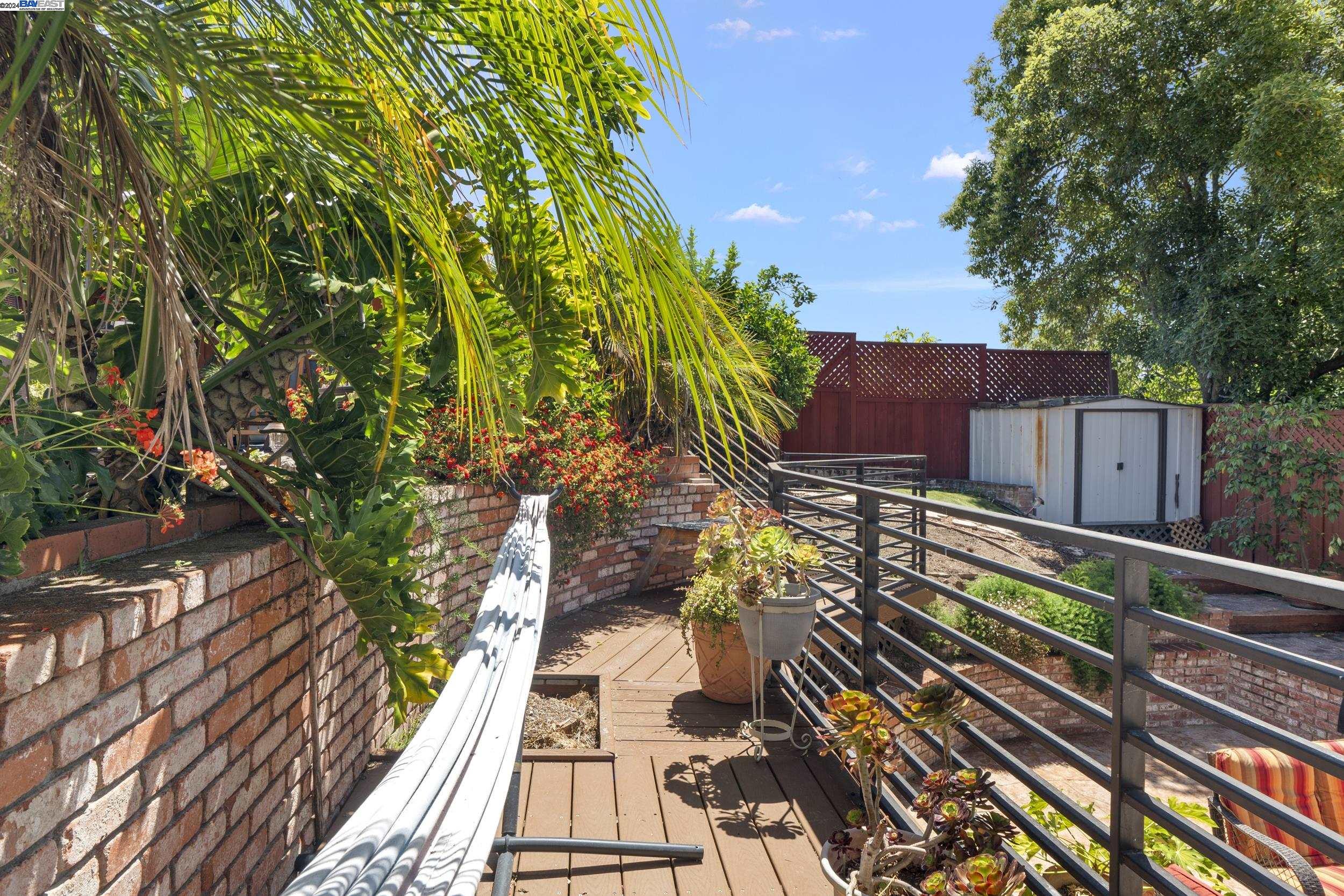 18824 Cameo Ct