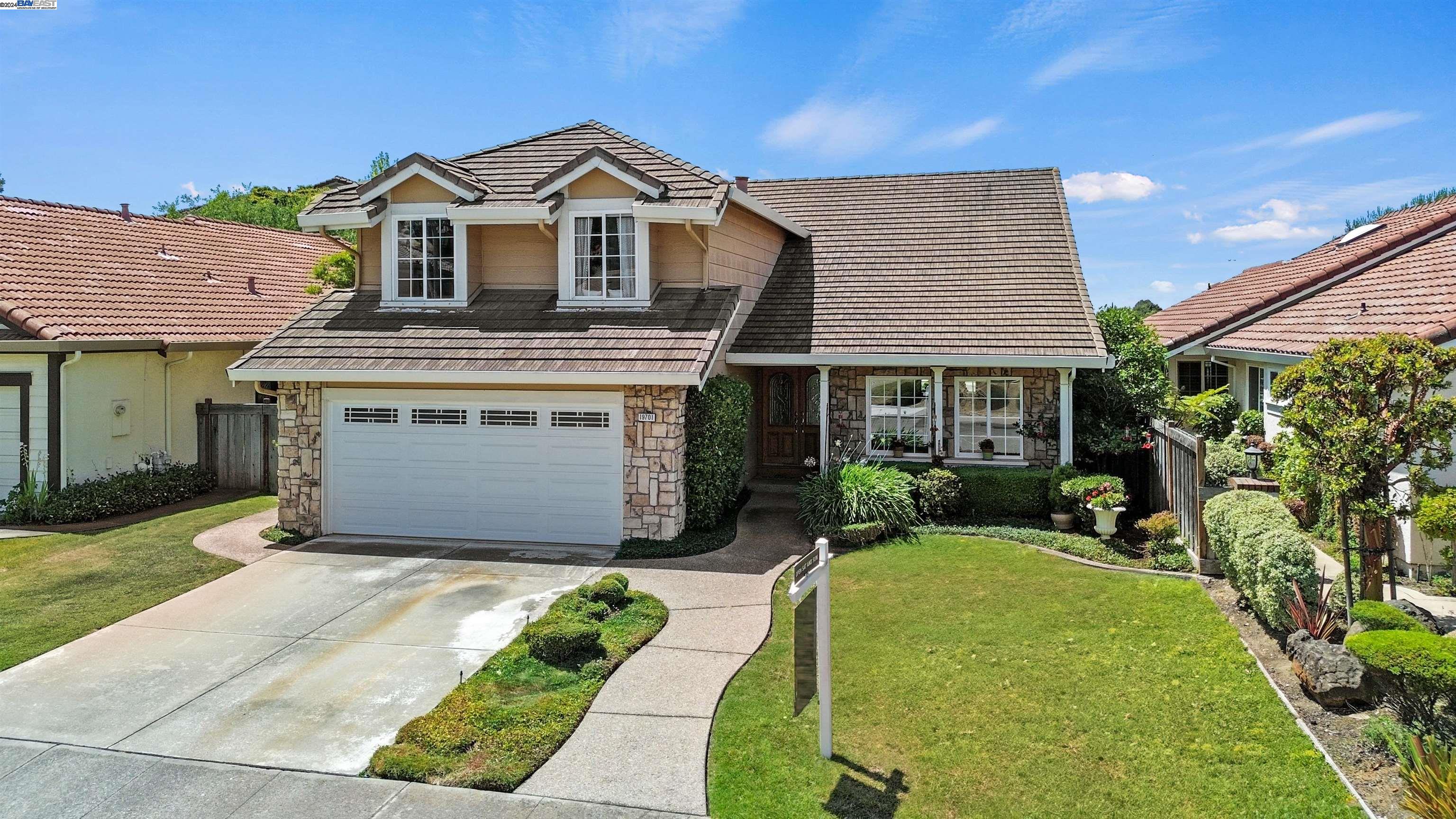 19701 Edwin Markham Dr