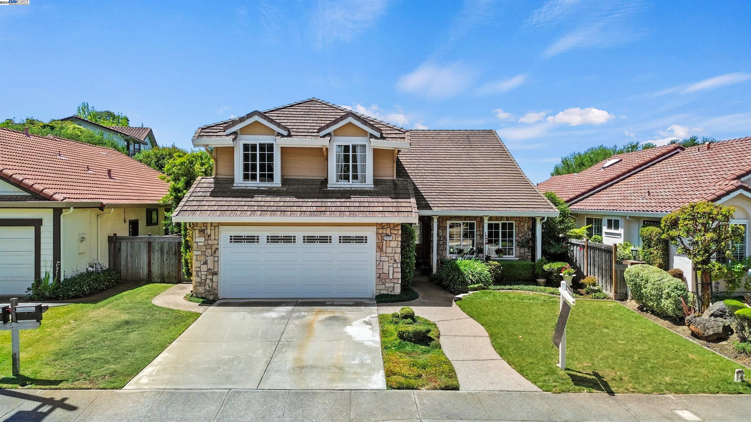 19701 Edwin Markham Dr