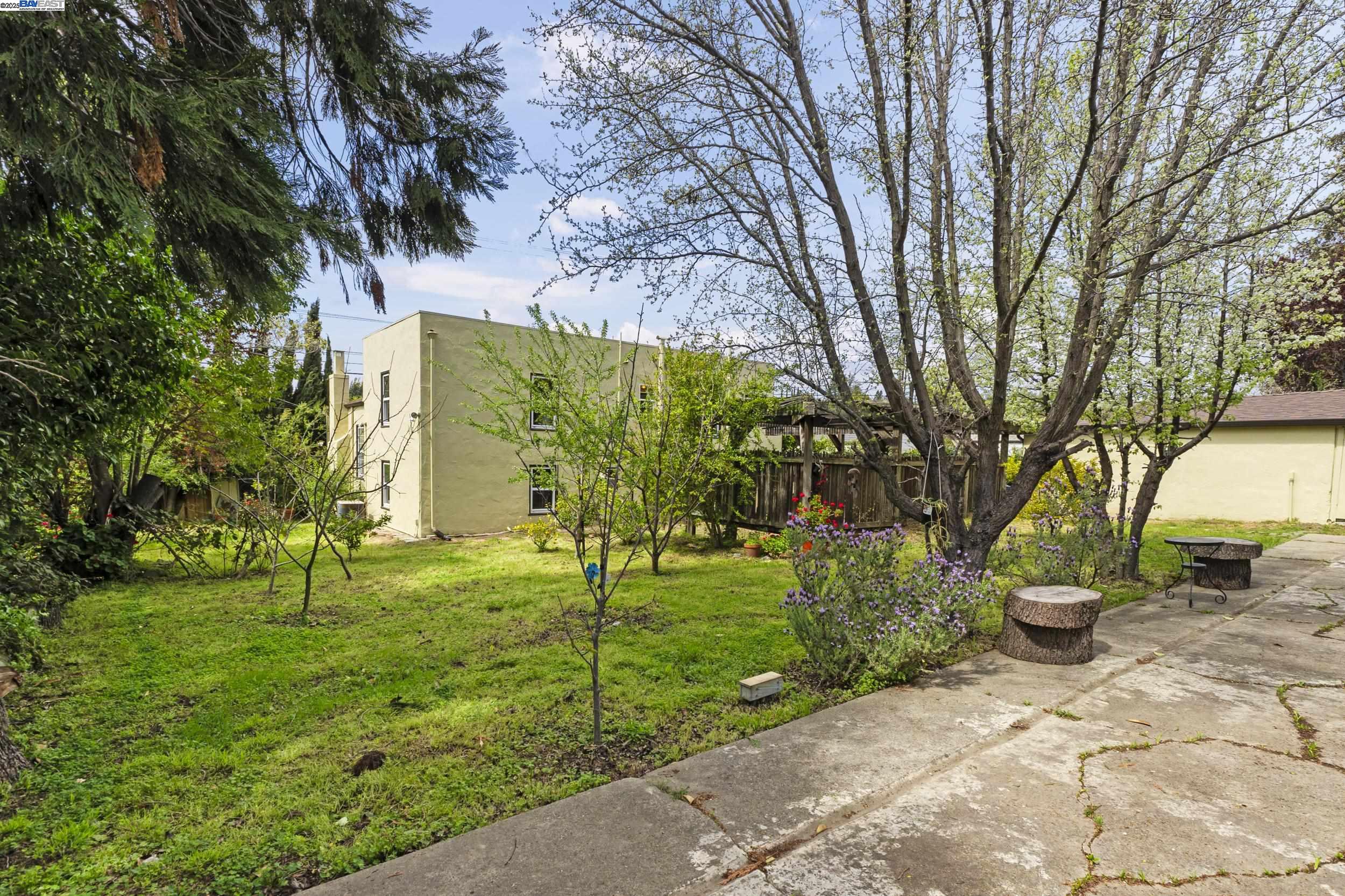 18890 Redwood Rd