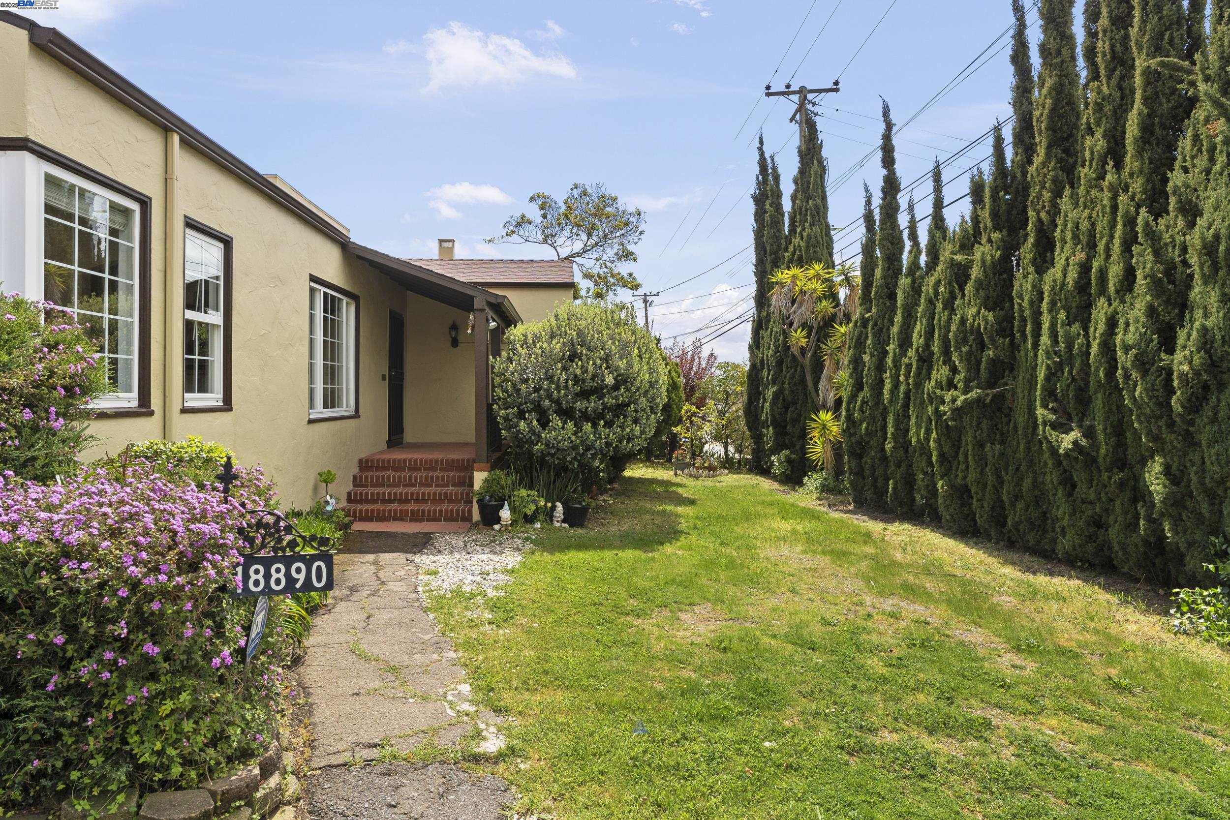 18890 Redwood Rd