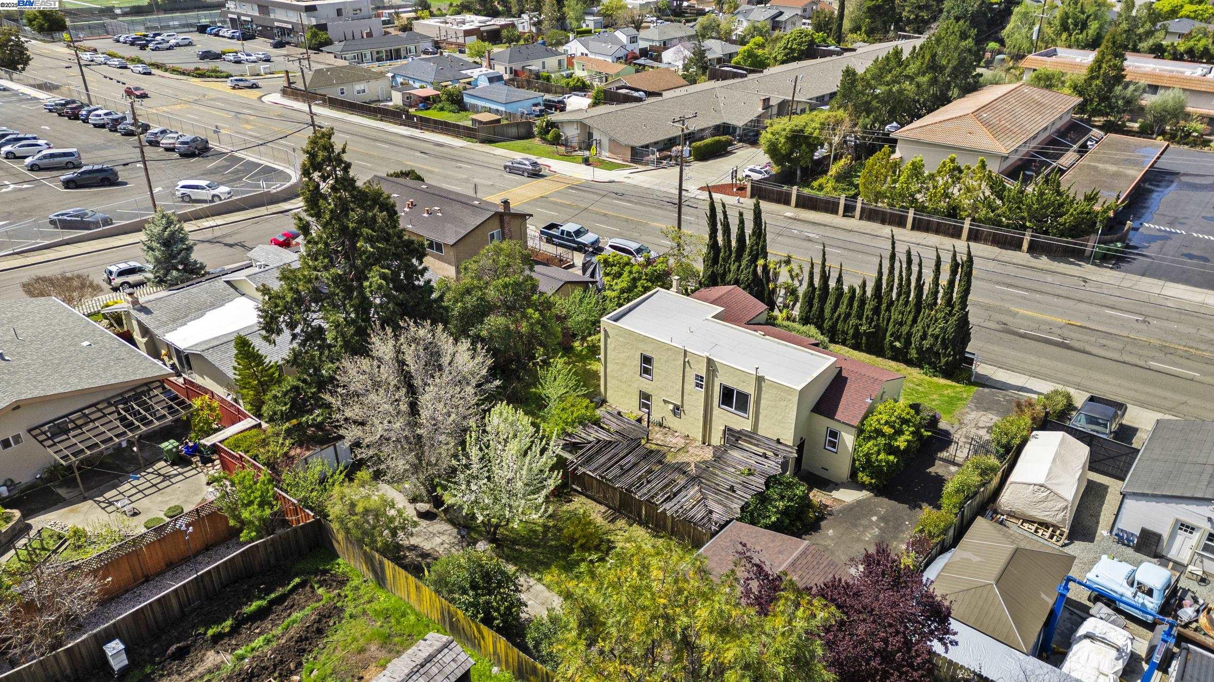18890 Redwood Rd