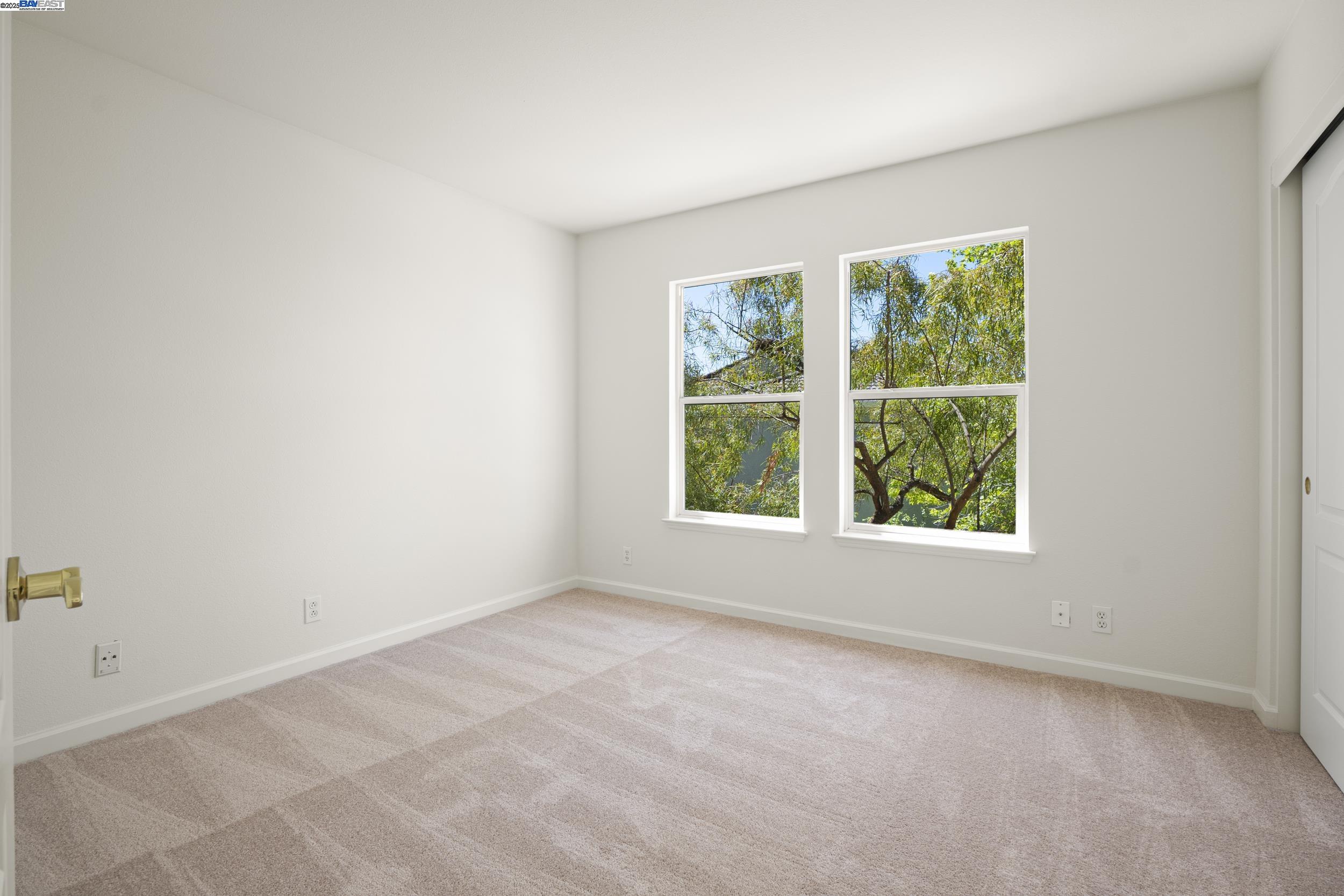 22180 W Lyndon Loop