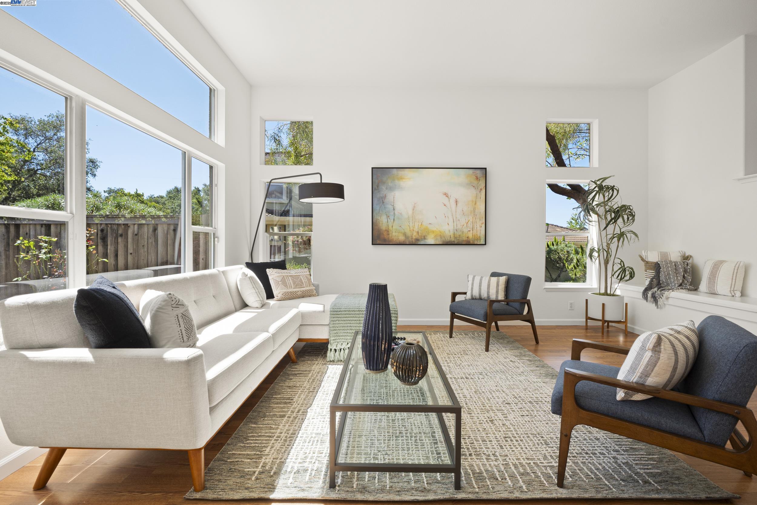 22180 W Lyndon Loop