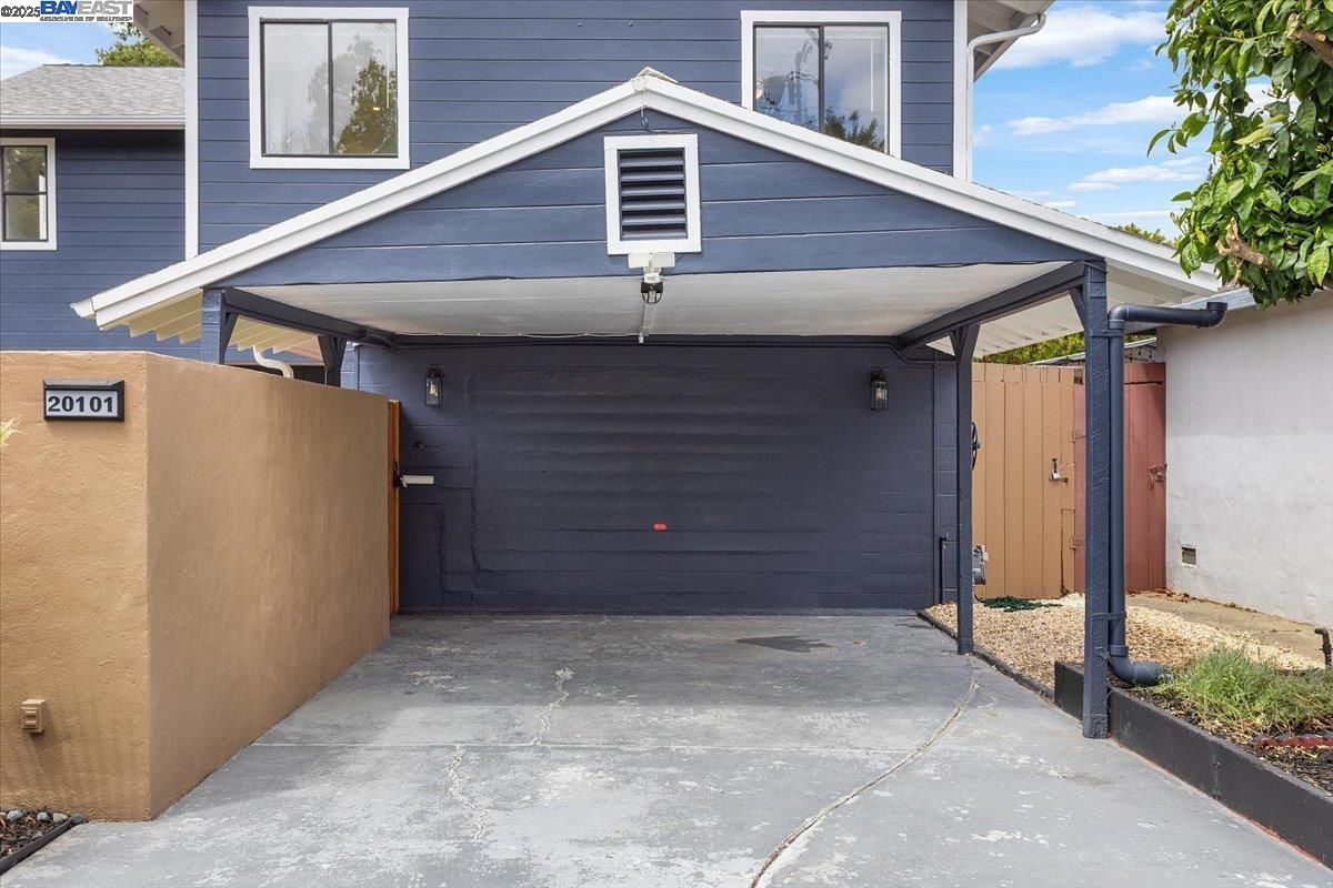 20101 Catalina Dr