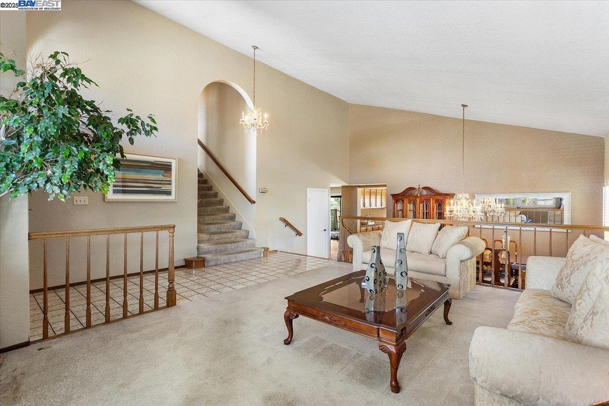6444 Boone Dr