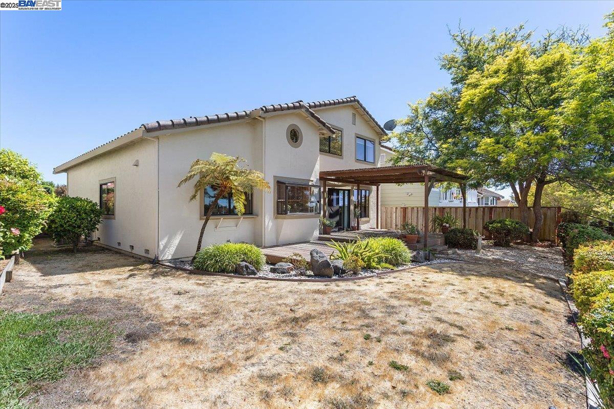 6444 Boone Dr