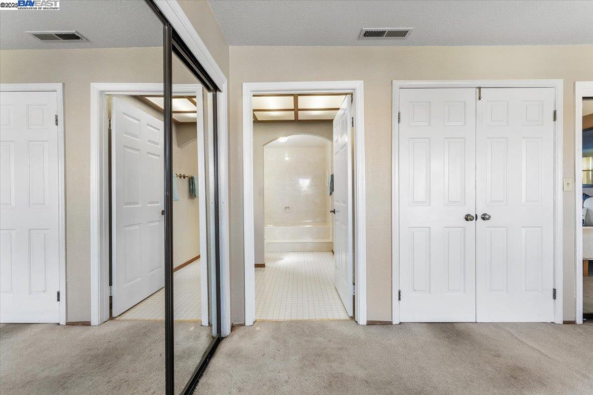 6444 Boone Dr