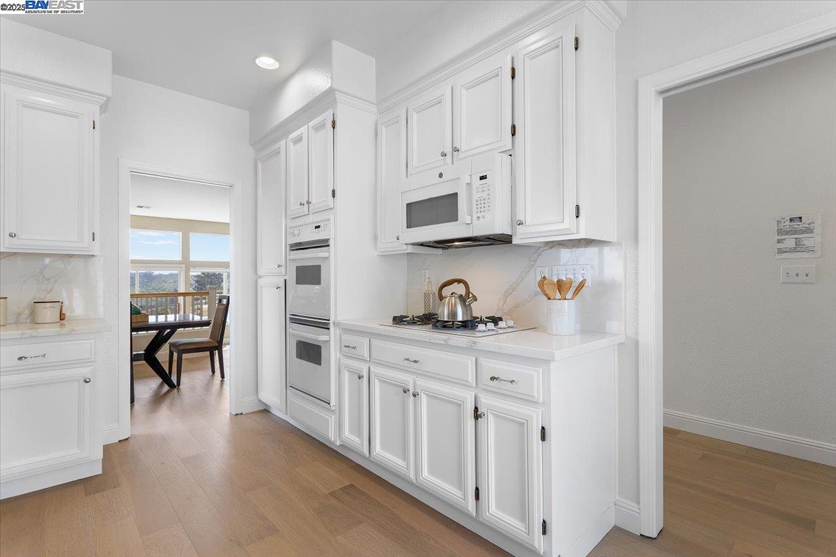22284 E Lyndon Loop