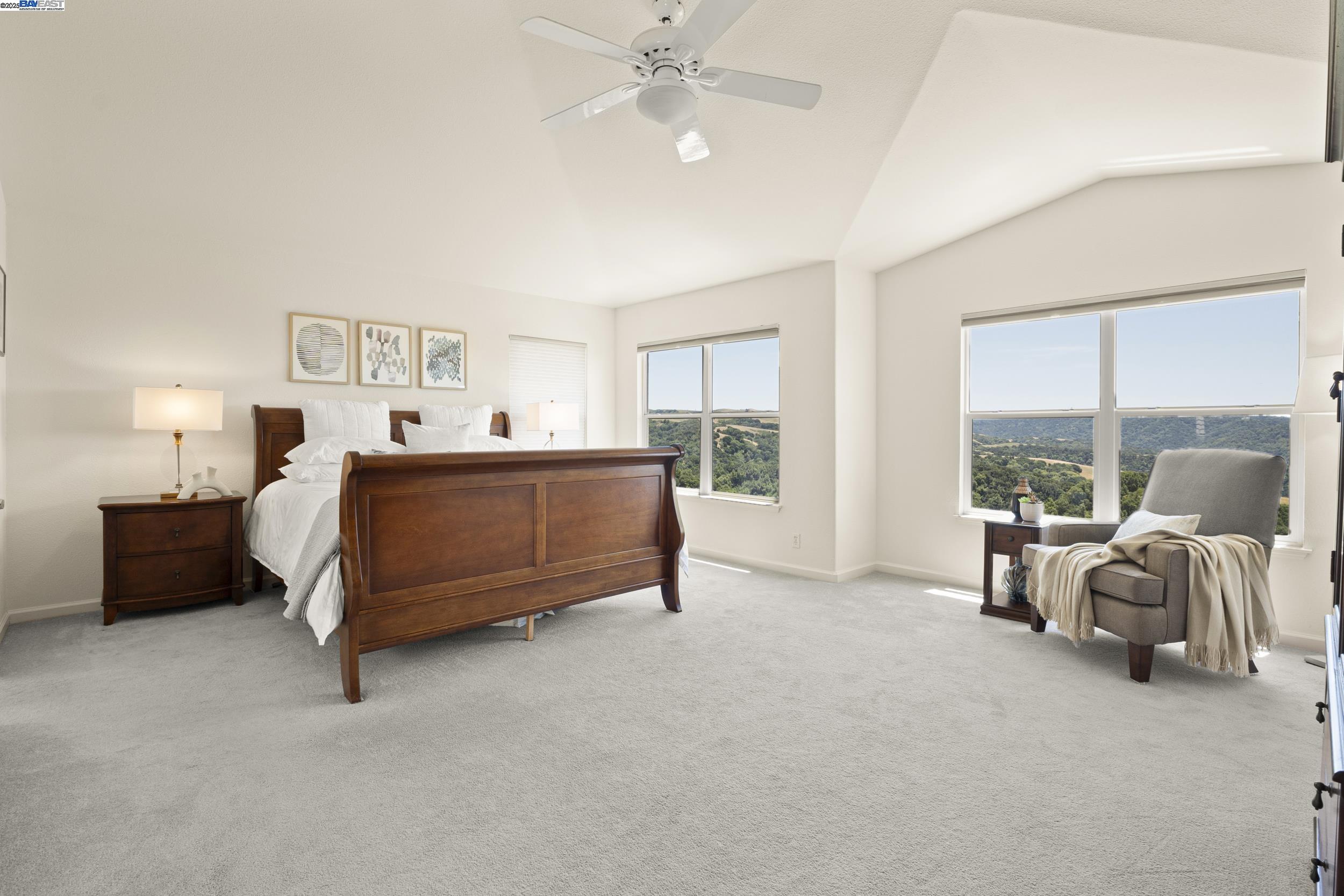 22284 E Lyndon Loop
