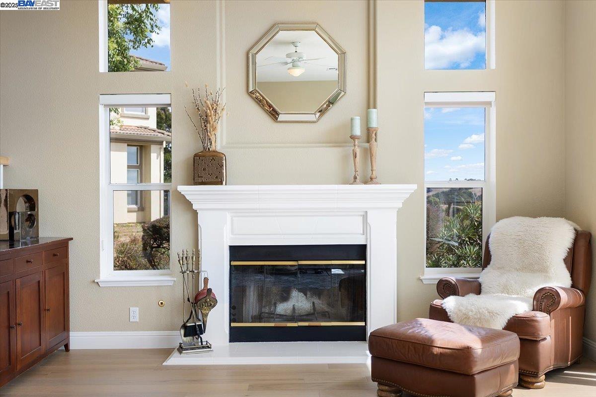22284 E Lyndon Loop