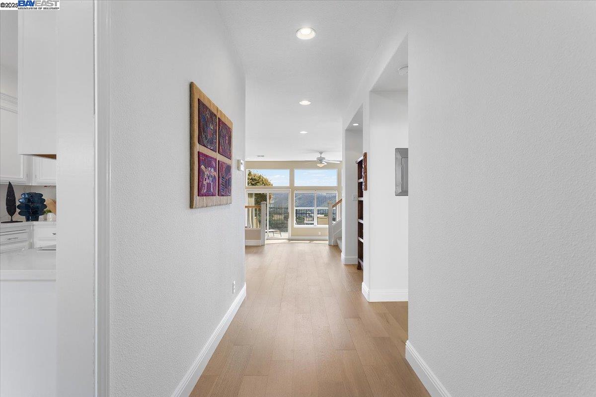 22284 E Lyndon Loop