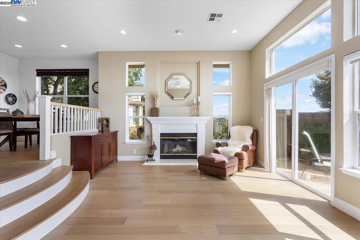 22284 E Lyndon Loop