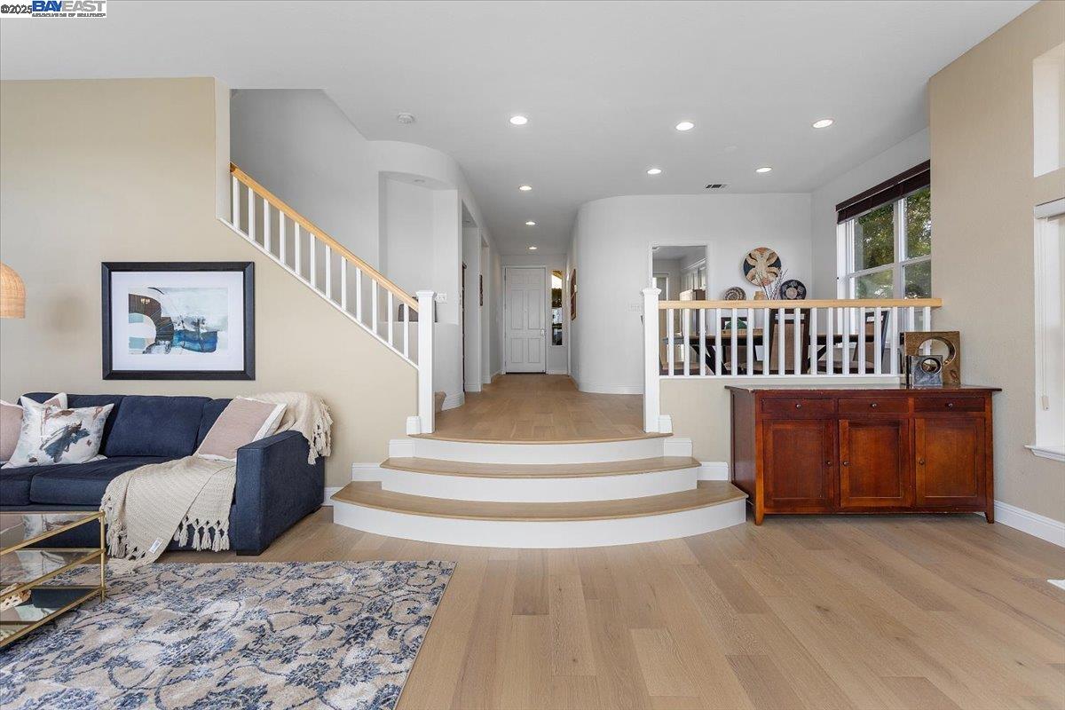 22284 E Lyndon Loop