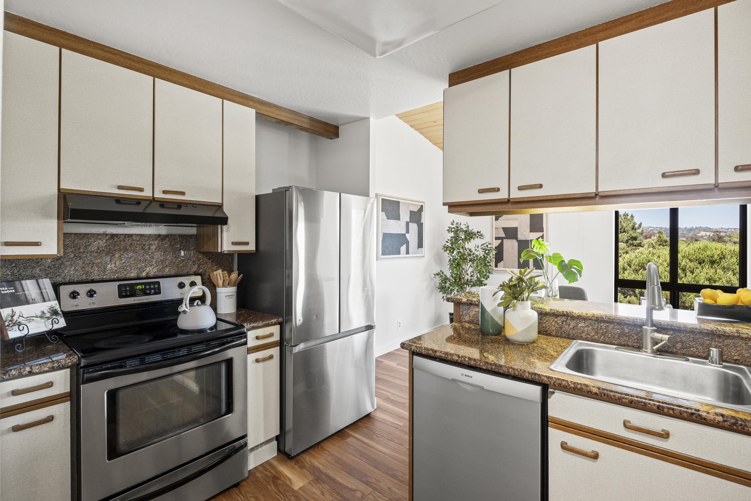 19100 Crest Ave # 100