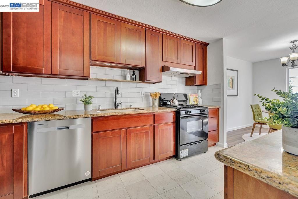 21917 Nugget Canyon Dr