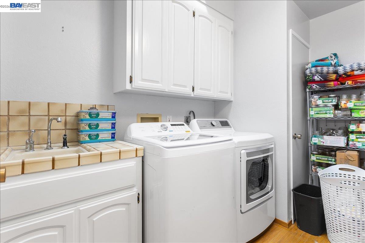 24805 Canyon View Ct