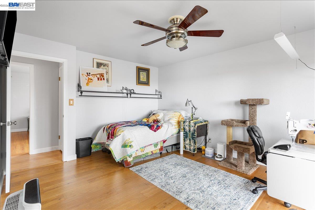 24805 Canyon View Ct