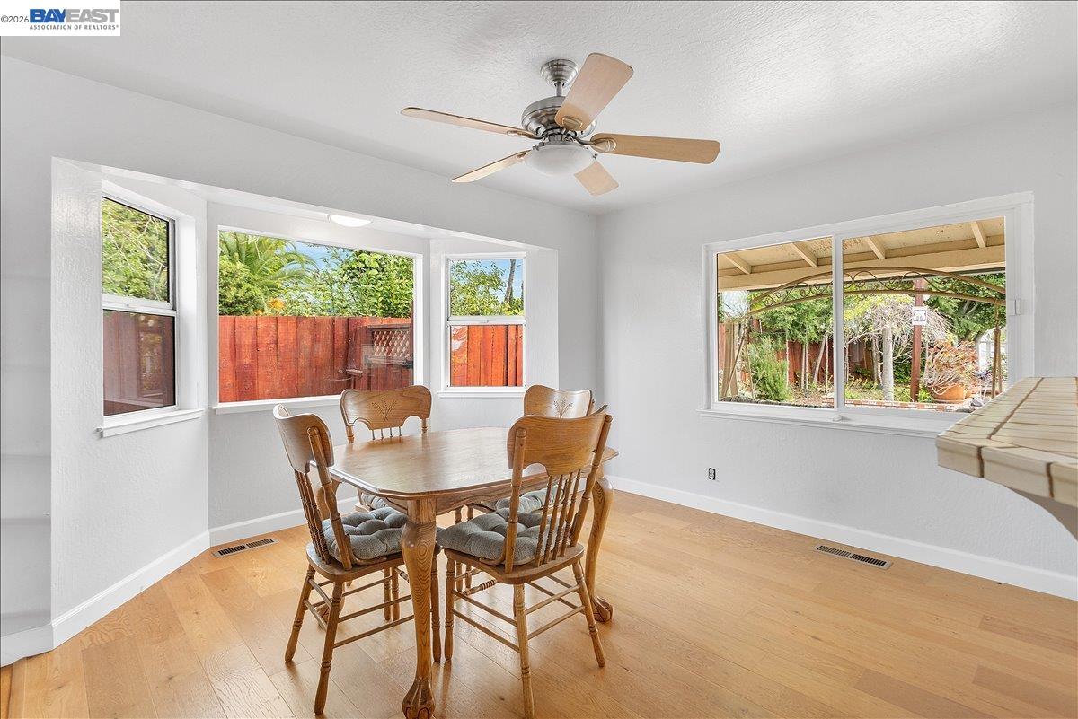 24805 Canyon View Ct