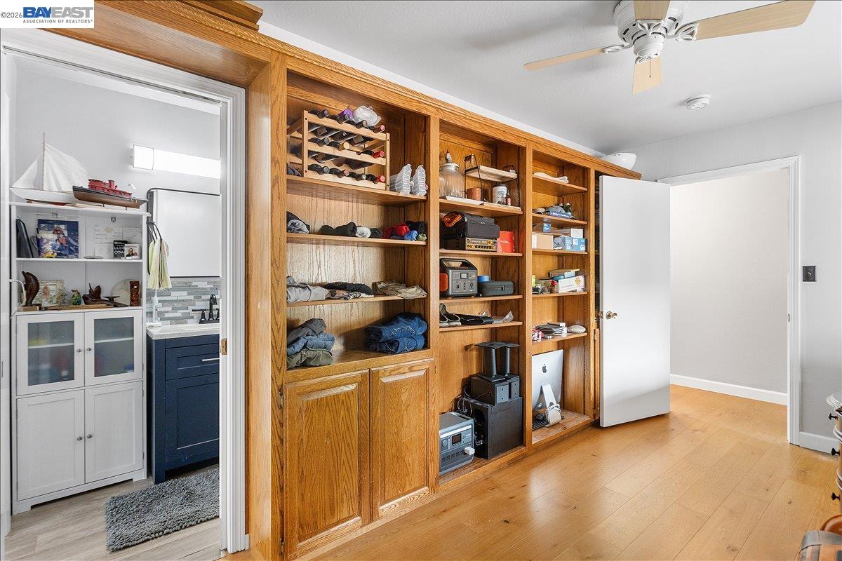 24805 Canyon View Ct