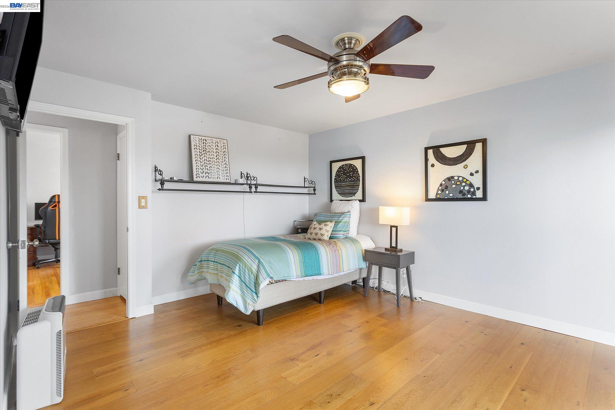 24805 Canyon View Ct