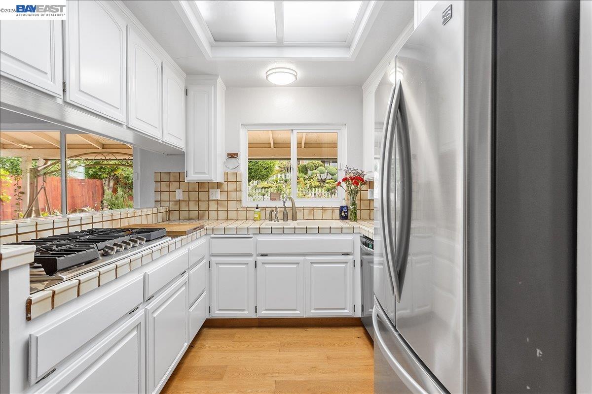 24805 Canyon View Ct