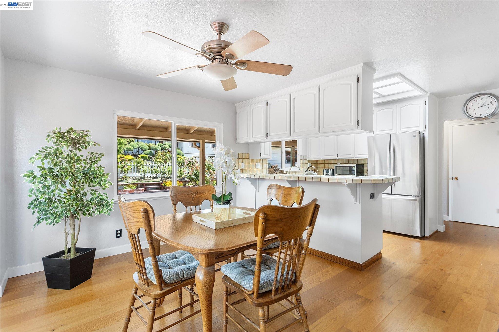 24805 Canyon View Ct
