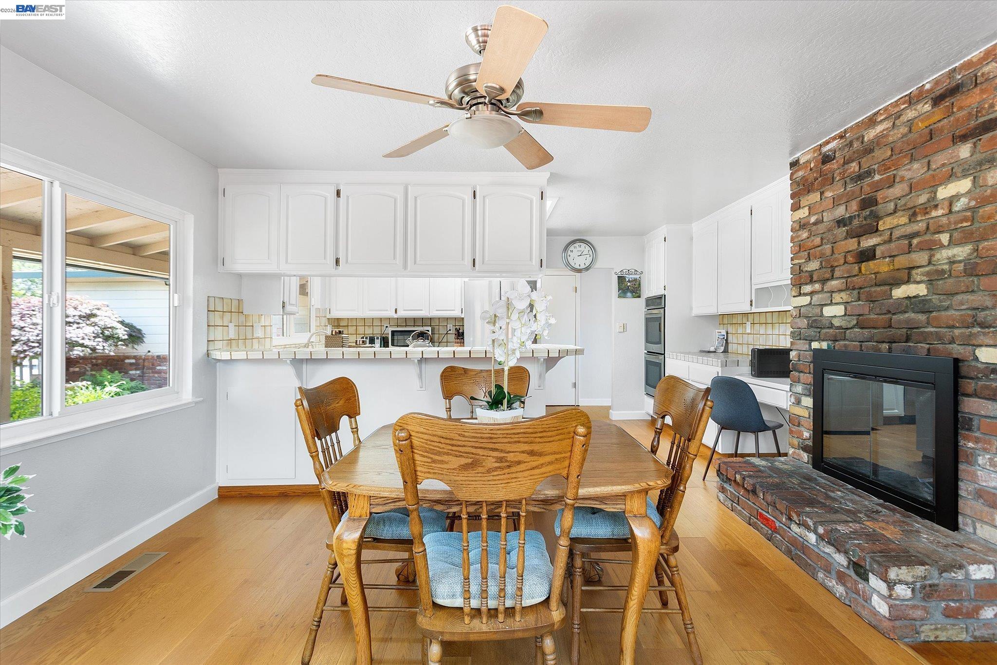 24805 Canyon View Ct