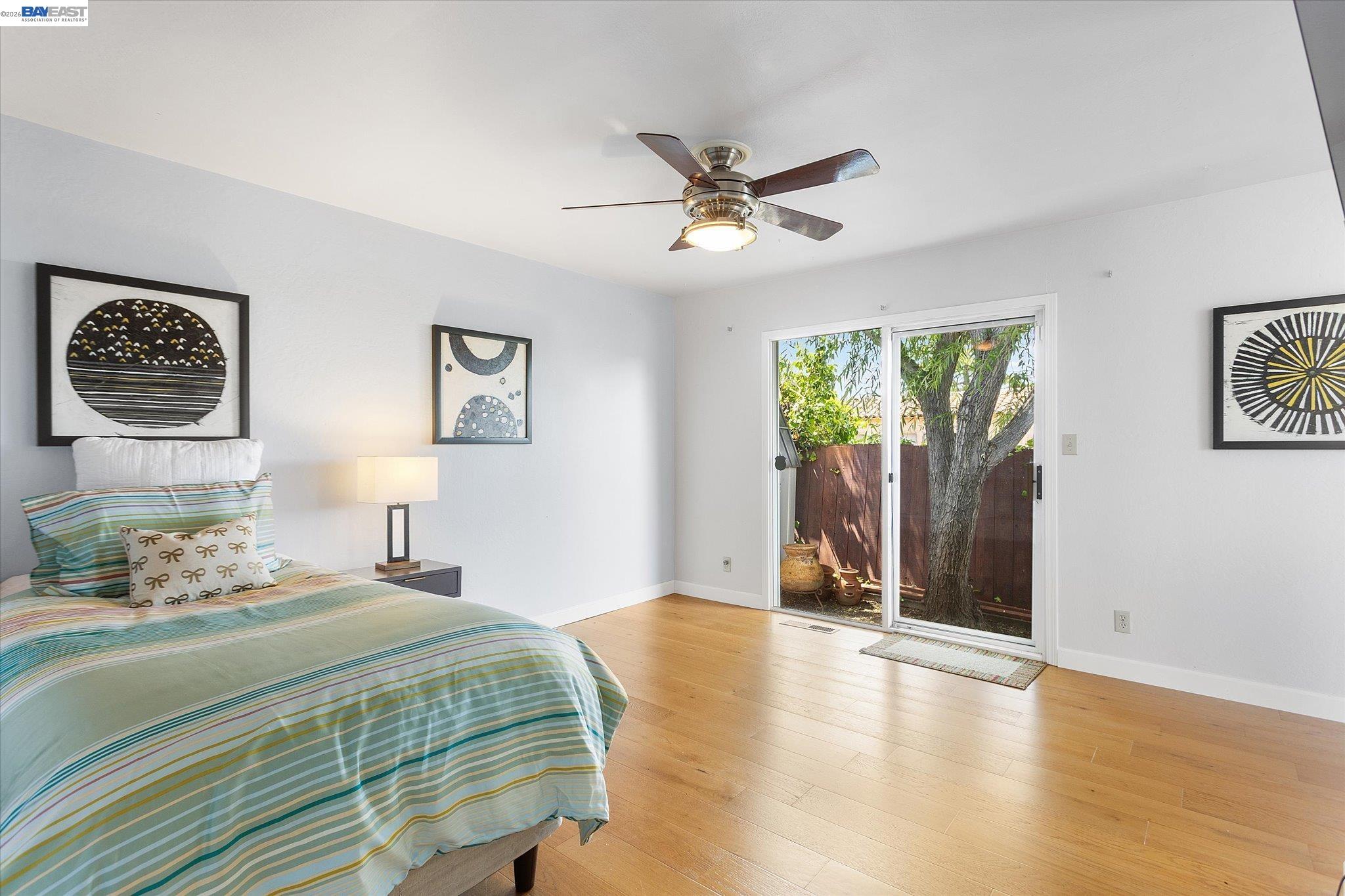 24805 Canyon View Ct