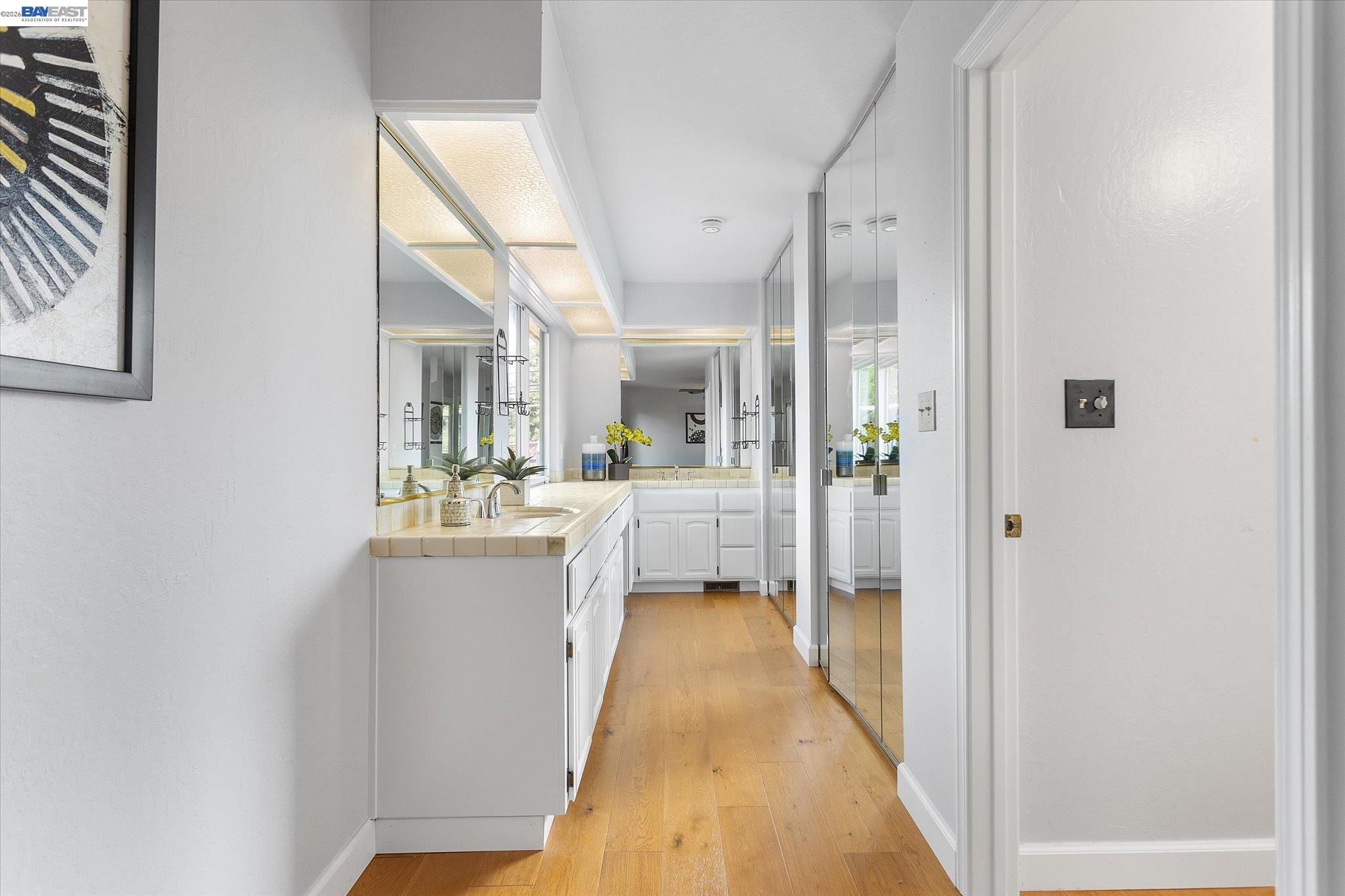 24805 Canyon View Ct