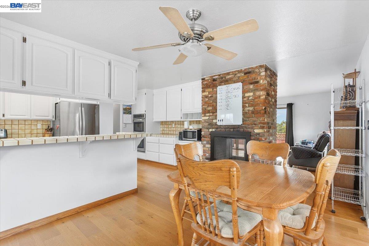 24805 Canyon View Ct