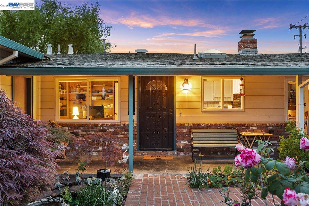 24805 Canyon View Ct