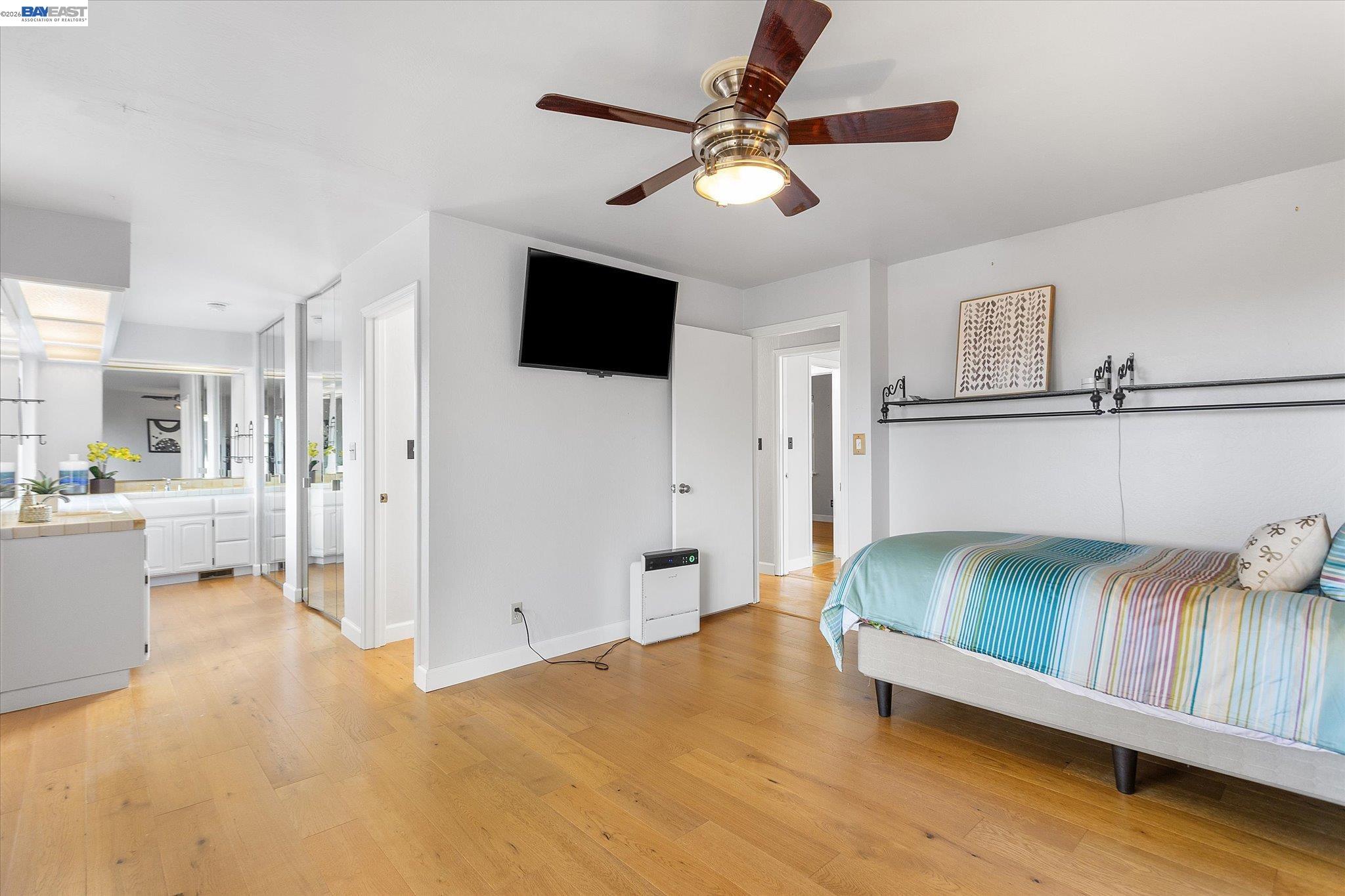 24805 Canyon View Ct