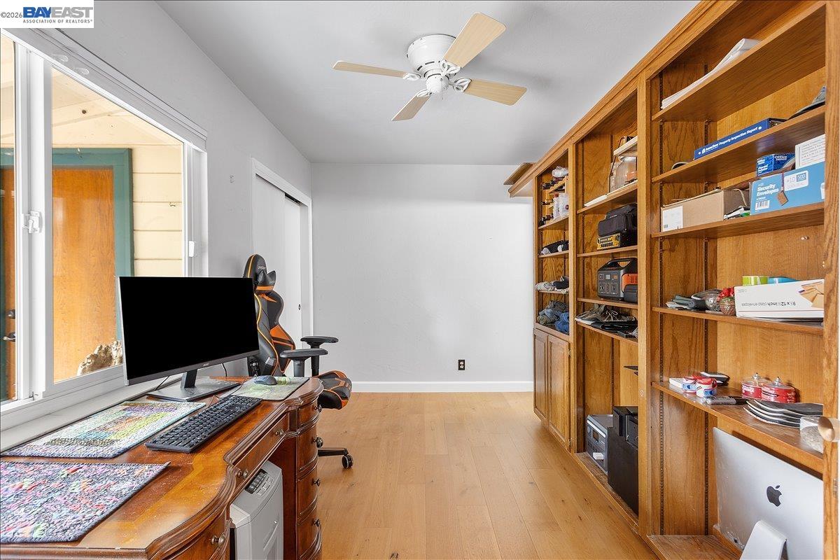 24805 Canyon View Ct