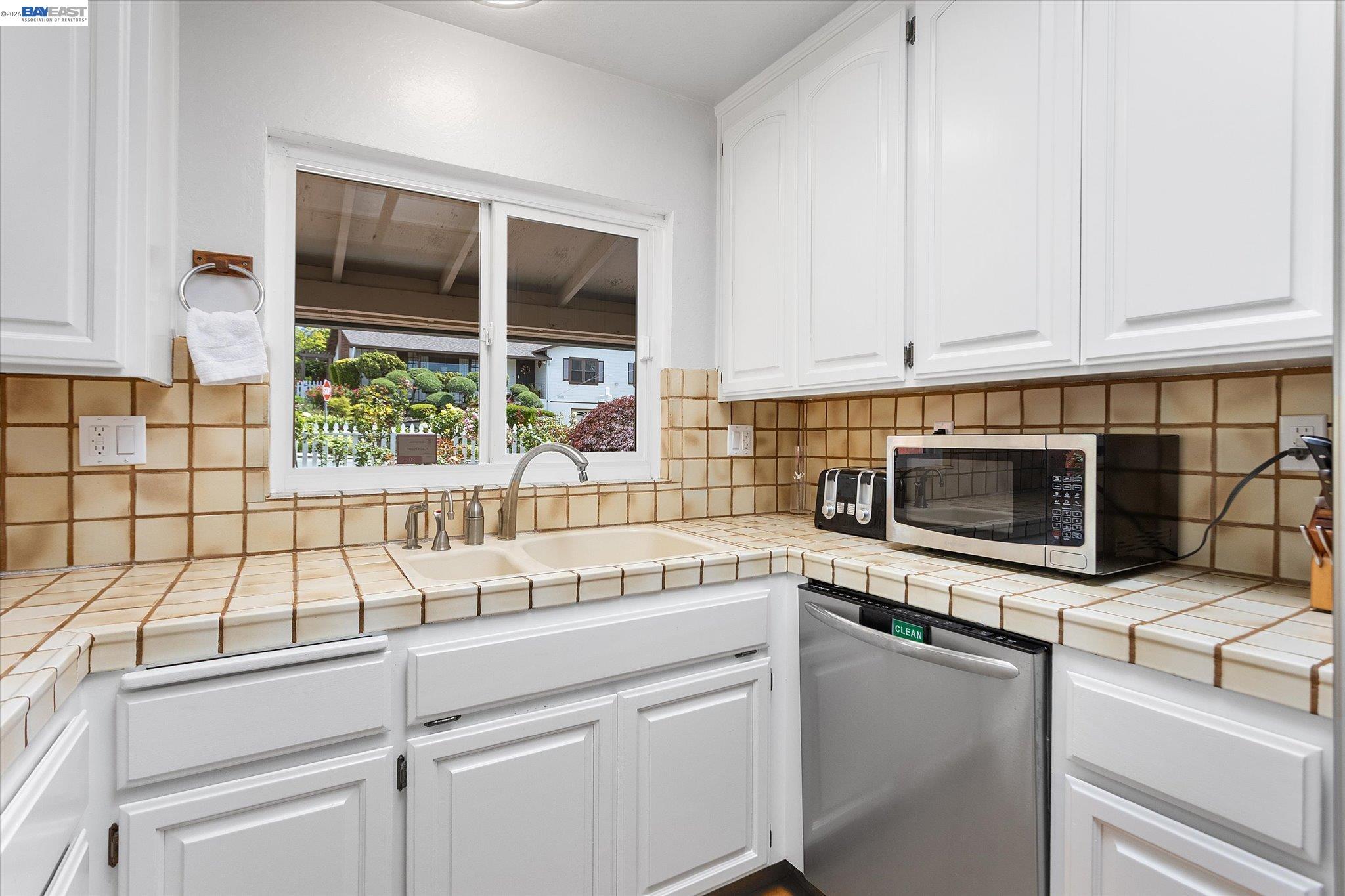 24805 Canyon View Ct