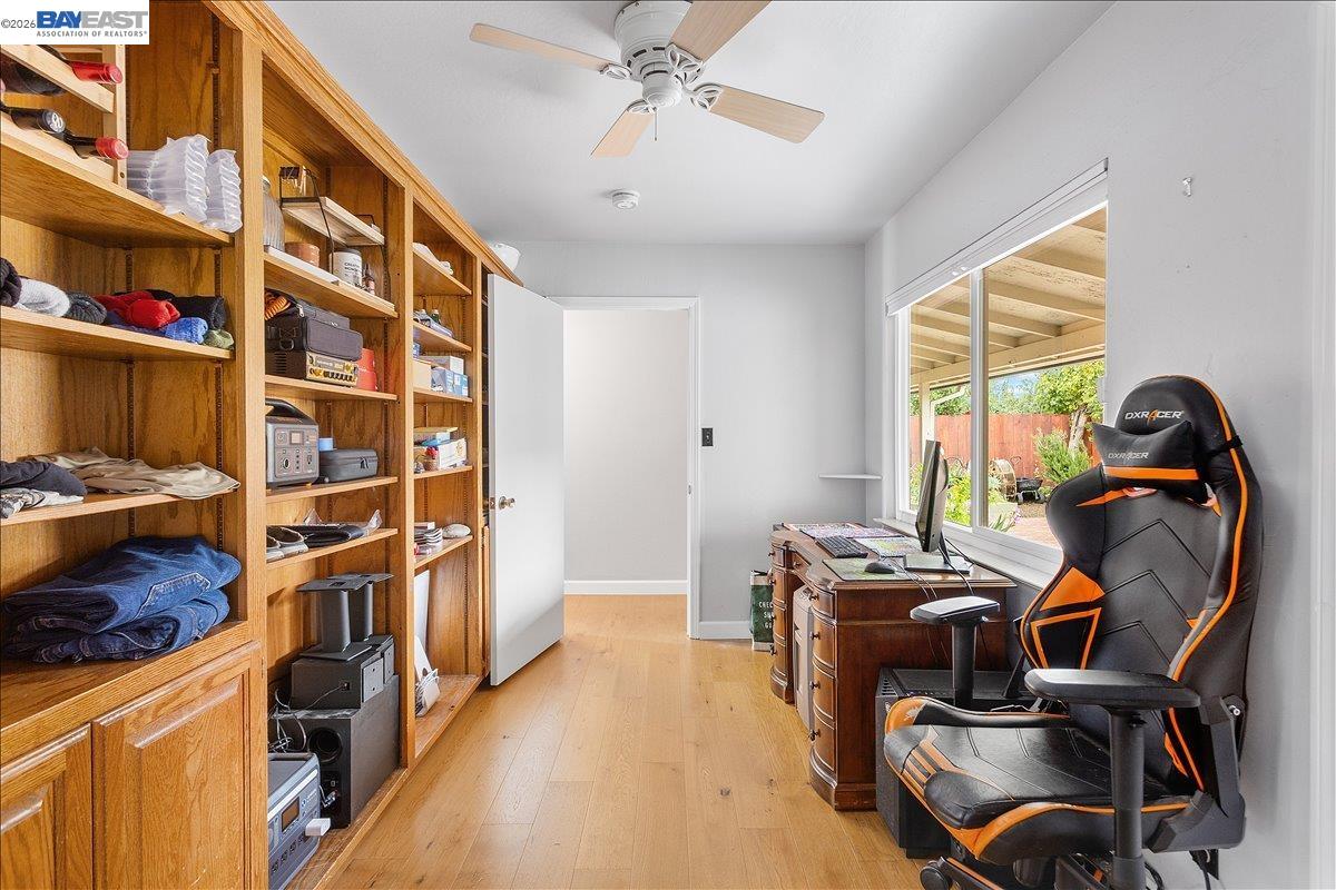 24805 Canyon View Ct