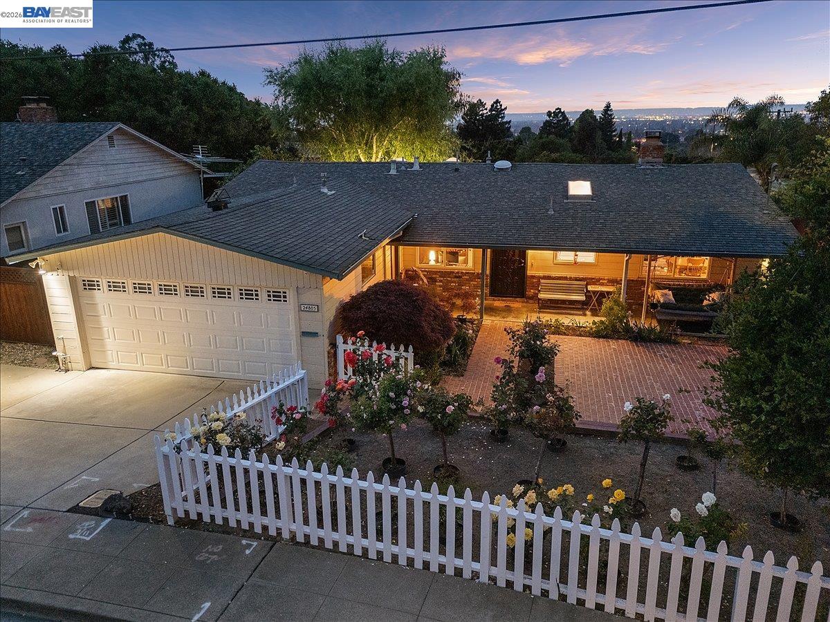 24805 Canyon View Ct