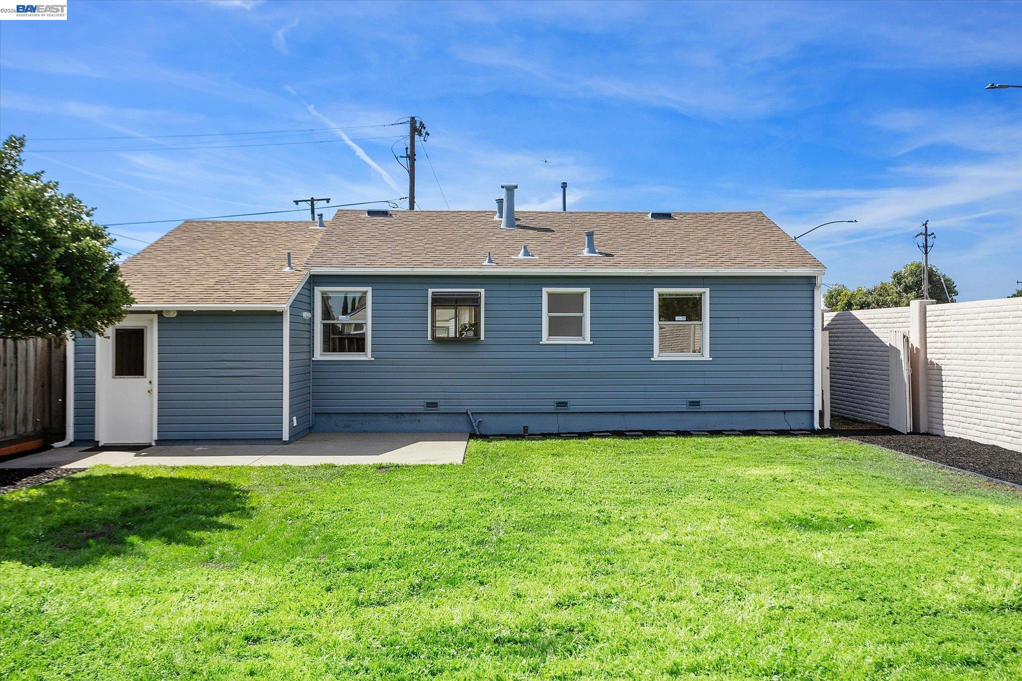 1220 Gilmore Dr