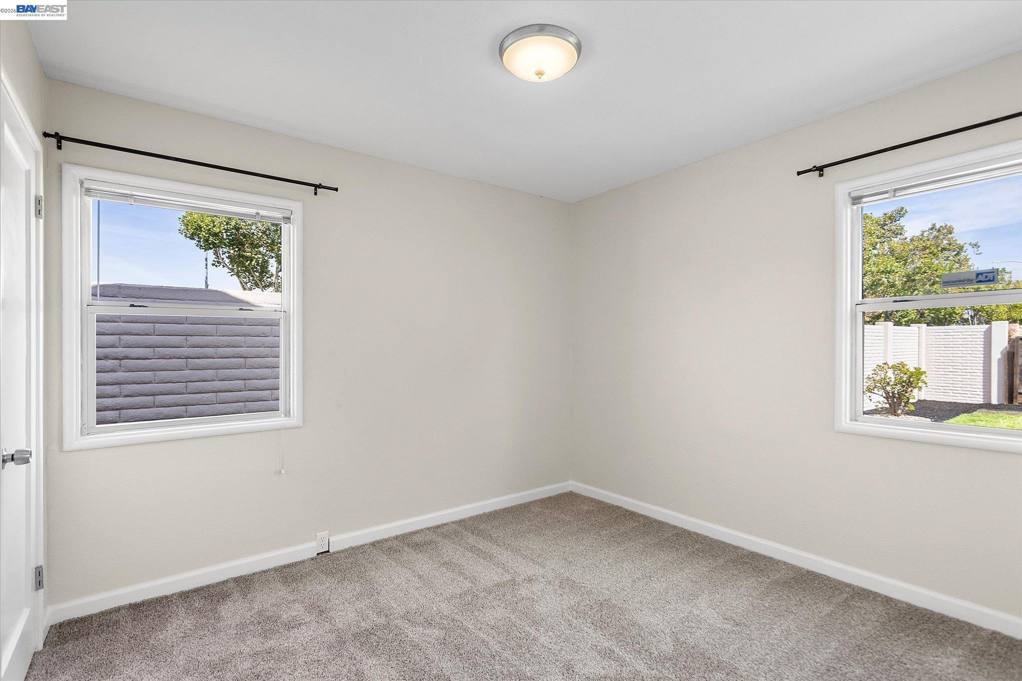 1220 Gilmore Dr