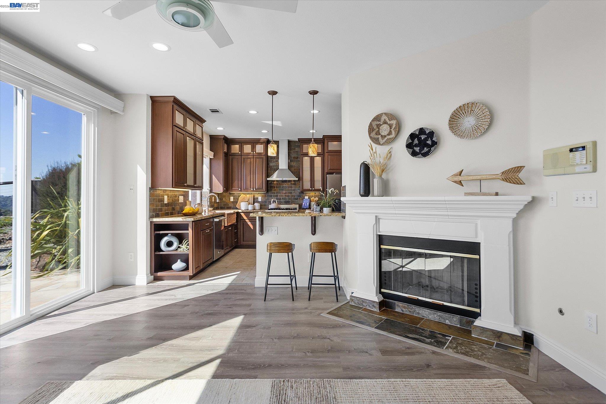 7892 Pineville Cir